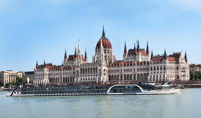 Budapest budapest budapest budapest budapest budapest.